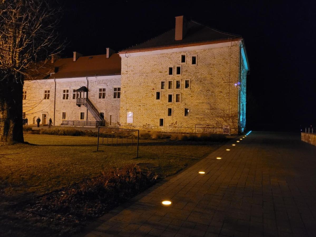 Apartament Skorpion Centrum Sanok Exterior photo